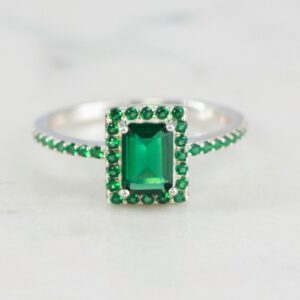 ANILLO CUADRADO ESMERALDA BANDA ESMERALDA